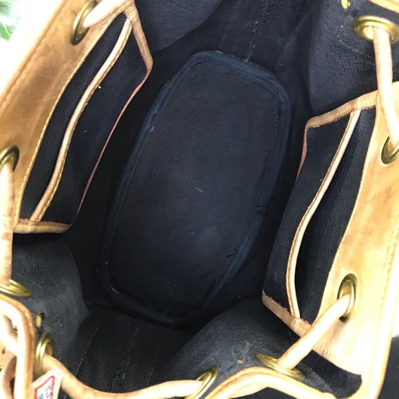 SALE Dooney & Bourke Vintage Drawstring Bucket Bag - Picture 13 of 16